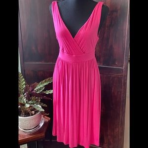 Cute little sleeveless dress. Very soft and comfortable. Size S new without tags